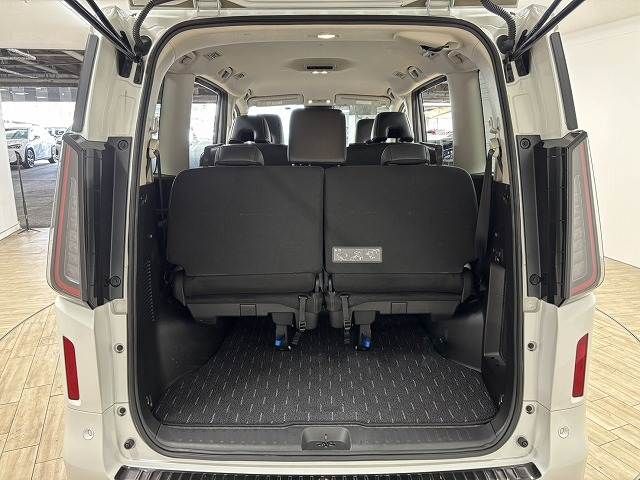 NISSAN SERENA  WG 2023