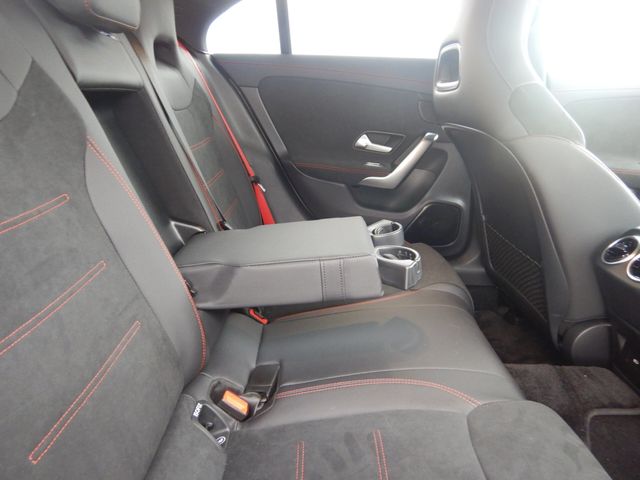 MERCEDES BENZ MERCEDES AMG CLA class 2025