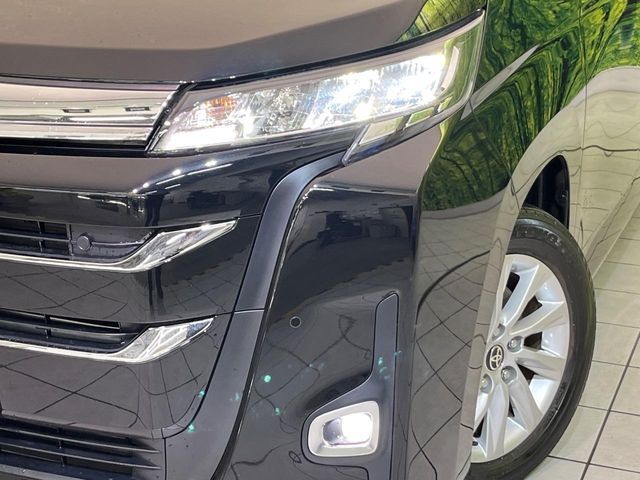 TOYOTA NOAH 2023