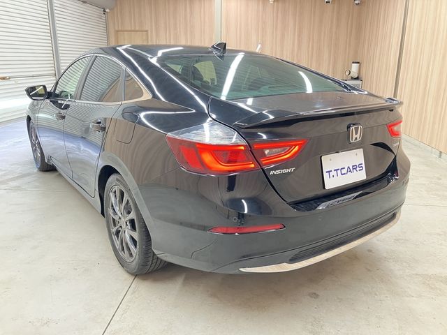 HONDA INSIGHT sedan 2019