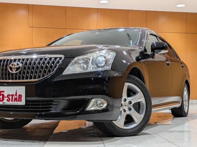TOYOTA CROWN MAJESTA 2009