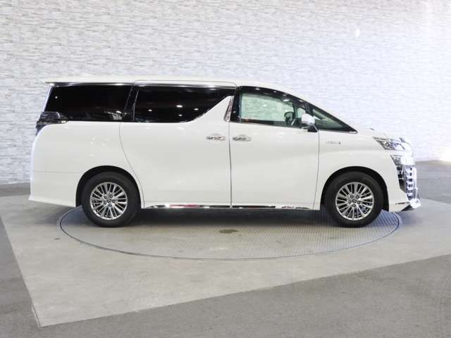 TOYOTA VELLFIRE  HYBRID 4WD 2019