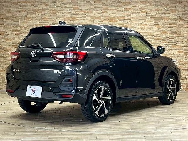 TOYOTA RAIZE HYBRID 2022