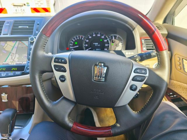 TOYOTA CROWN sedan 2012