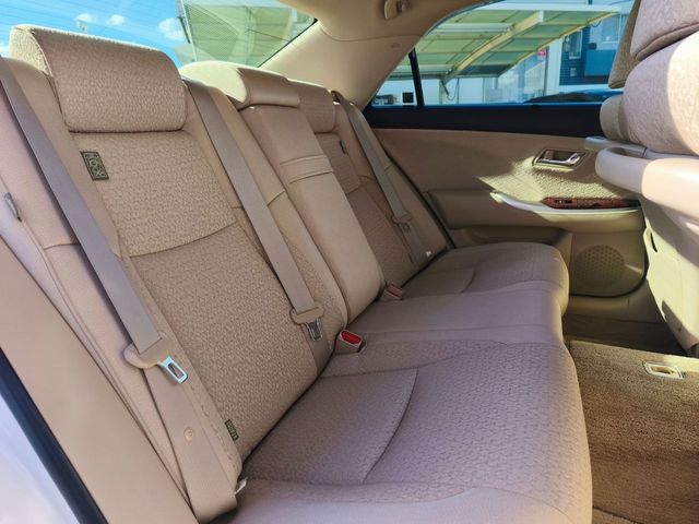 TOYOTA CROWN sedan 2012