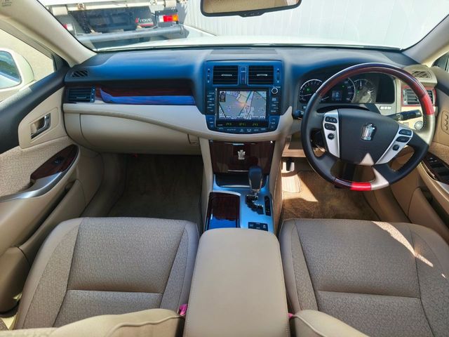 TOYOTA CROWN sedan 2012