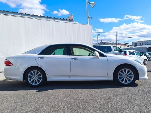 TOYOTA CROWN sedan 2012