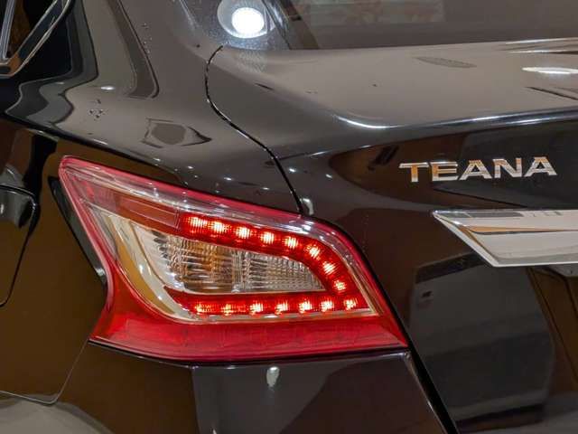 NISSAN TEANA 2015