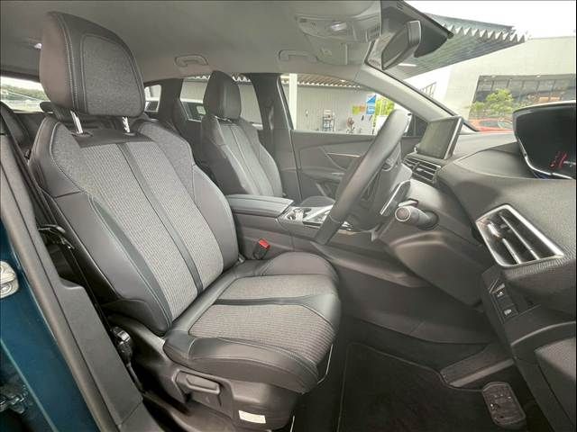 PEUGEOT PEUGEOT 3008 2022