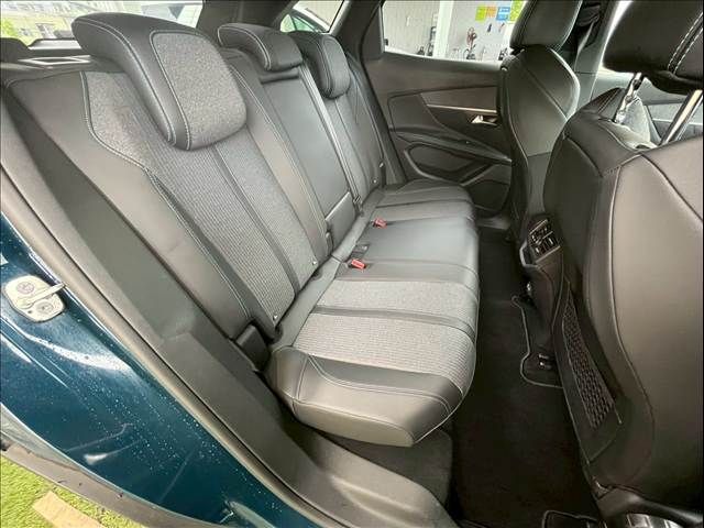 PEUGEOT PEUGEOT 3008 2022