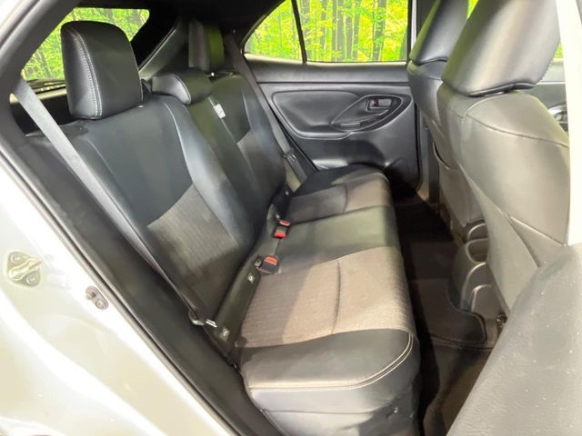 TOYOTA YARIS CROSS HYBRID 2023