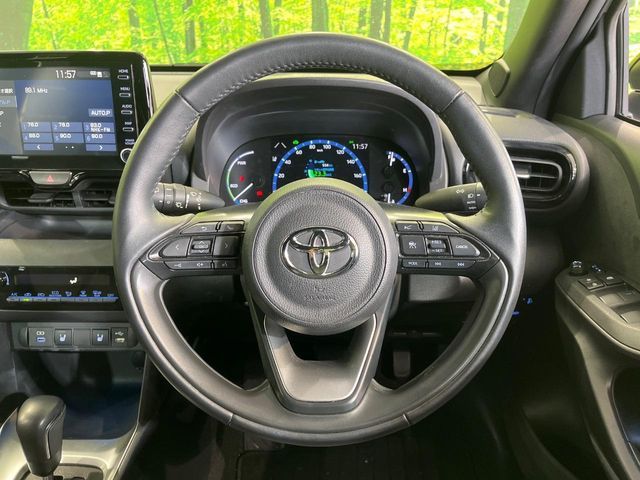 TOYOTA YARIS CROSS HYBRID 2023