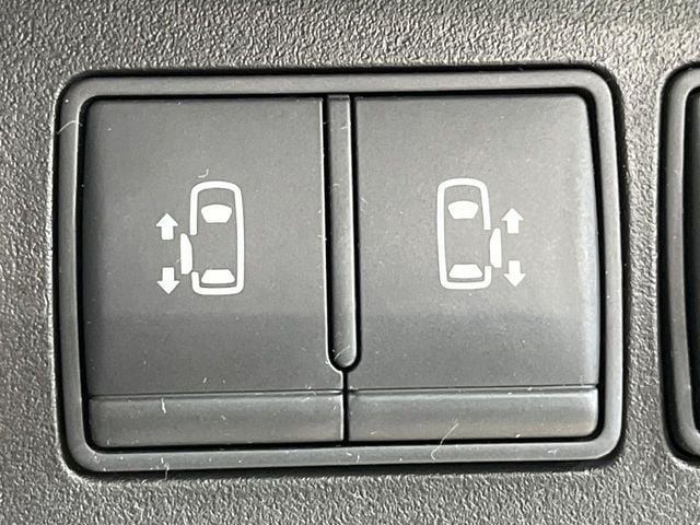 NISSAN SERENA  S-HYBRID 2013