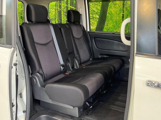 NISSAN SERENA  S-HYBRID 2013