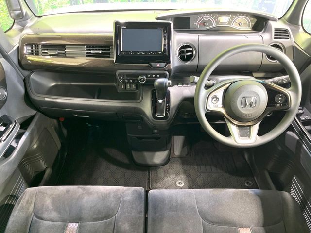 HONDA N BOX CUSTOM 2017