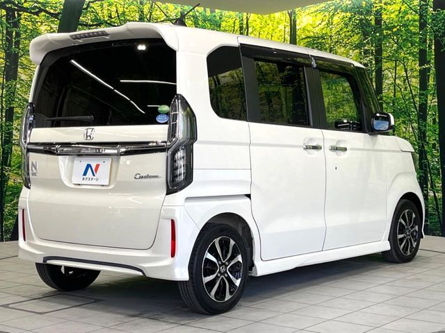 HONDA N BOX CUSTOM 2017
