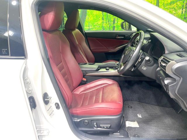 TOYOTA LEXUS IS300h 2013