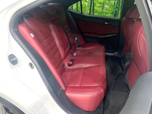 TOYOTA LEXUS IS300h 2013