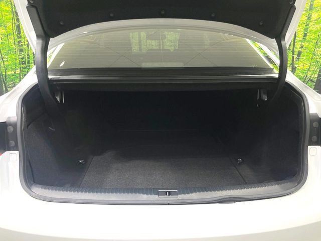 TOYOTA LEXUS IS300h 2013