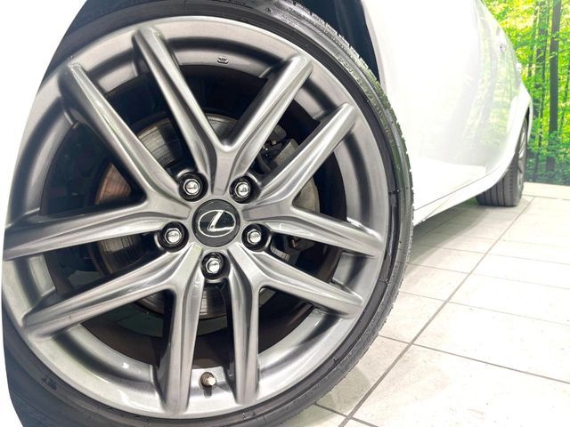 TOYOTA LEXUS IS300h 2013