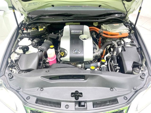 TOYOTA LEXUS IS300h 2013