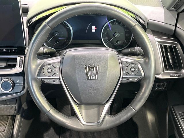 TOYOTA CROWN sedan hybrid 2022