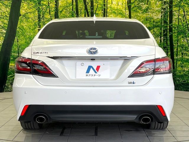 TOYOTA CROWN sedan hybrid 2022