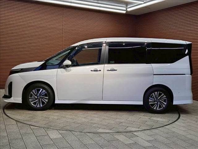 NISSAN SERENA  WG 2024