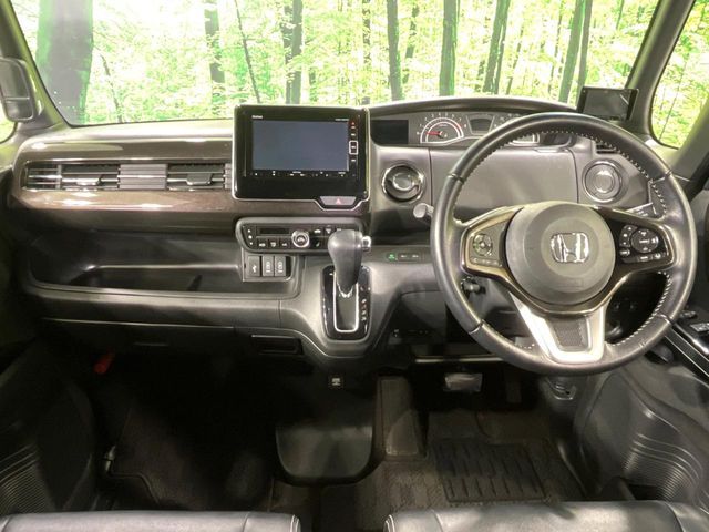 HONDA N BOX CUSTOM 4WD 2017