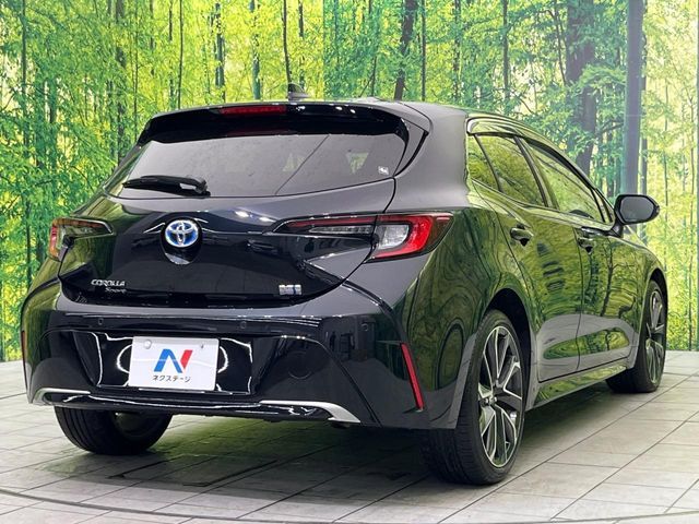 TOYOTA COROLLA SPORT HYBRID 2023