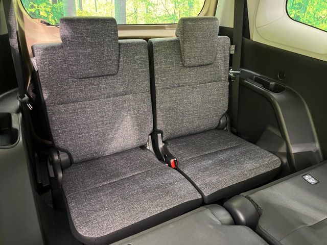 TOYOTA SIENTA HYBRID 2025