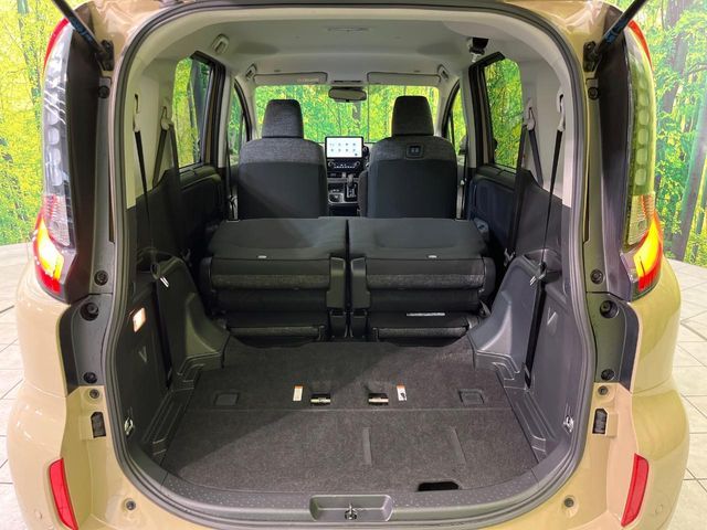 TOYOTA SIENTA HYBRID 2025