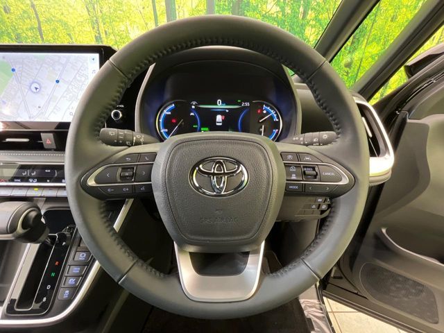 TOYOTA NOAH HYBRID 2025