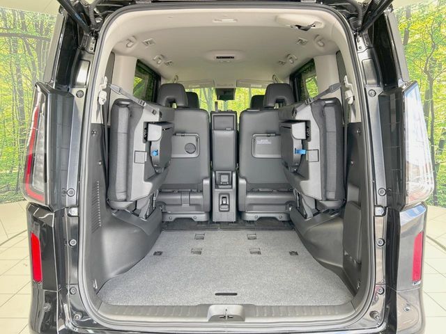 NISSAN SERENA  WG 2024