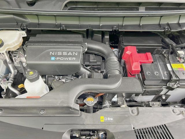 NISSAN SERENA  WG 2024