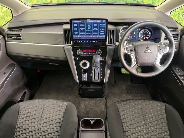 MITSUBISHI DELICA D:5 4WD 2024