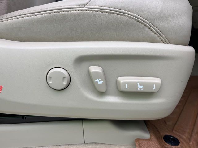 TOYOTA LANDCRUISER PRADO 2023