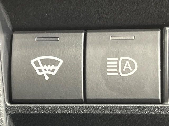 TOYOTA VOXY 4WD 2025