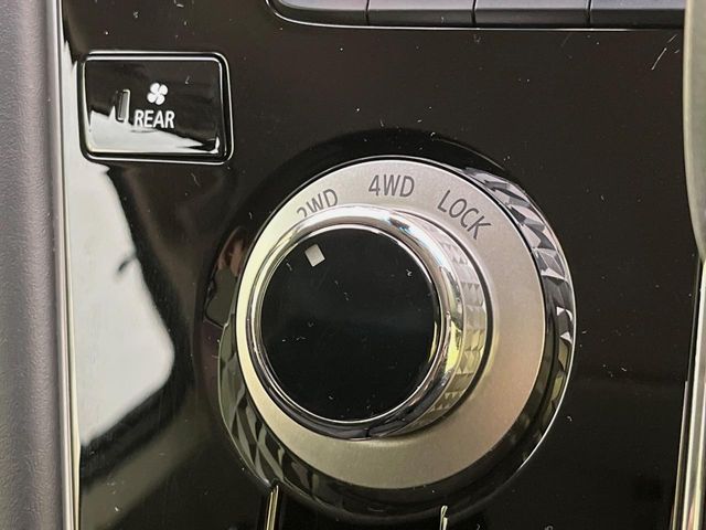 MITSUBISHI DELICA D:5 4WD 2019