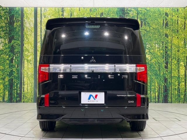MITSUBISHI DELICA D:5 4WD 2019