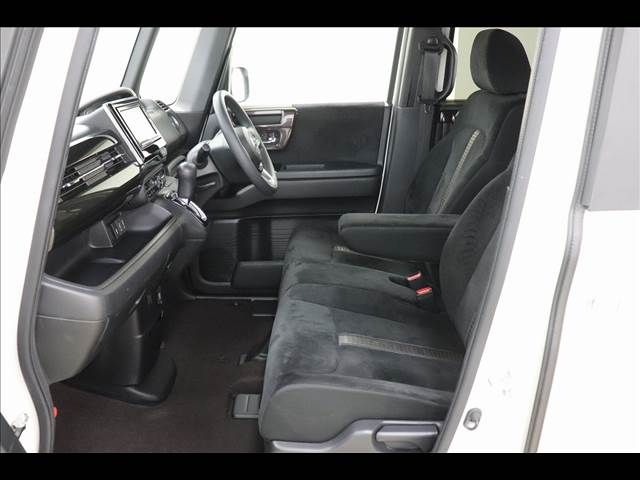 HONDA N BOX CUSTOM 2018