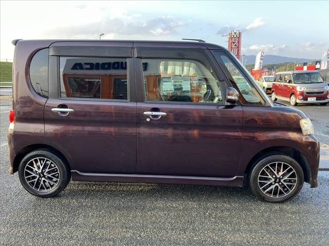 DAIHATSU TANTO 2013