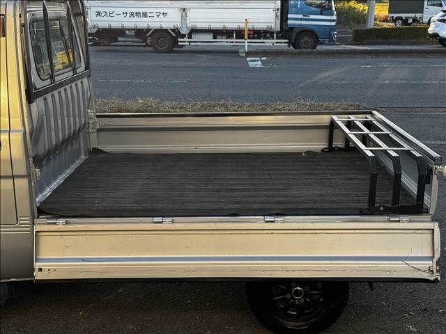 DAIHATSU HIJET truck 2005