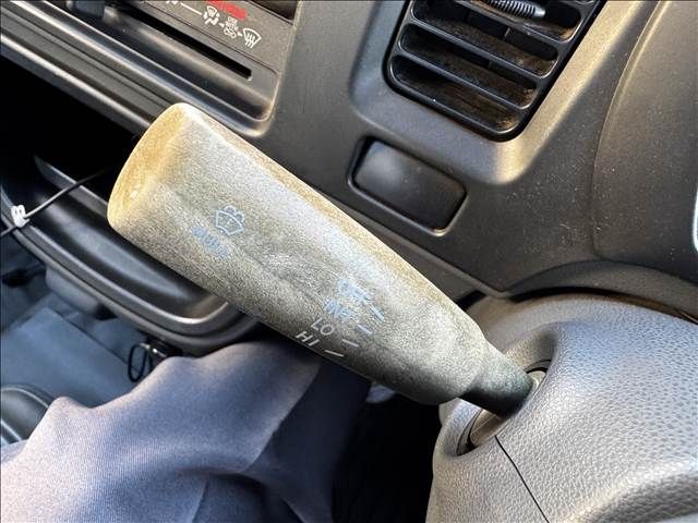 DAIHATSU HIJET truck 2005