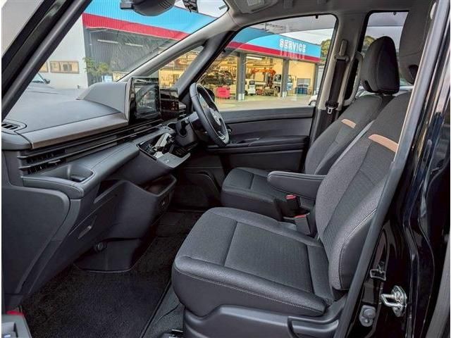 NISSAN SERENA  WG 2023