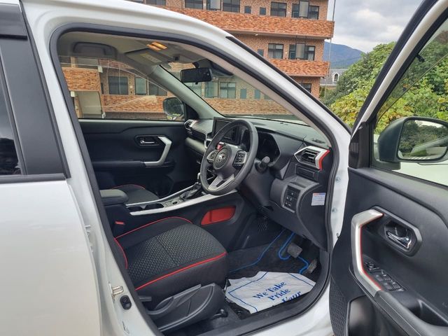 TOYOTA RAIZE HYBRID 2024