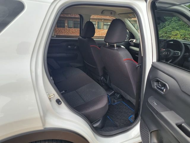 TOYOTA RAIZE HYBRID 2024