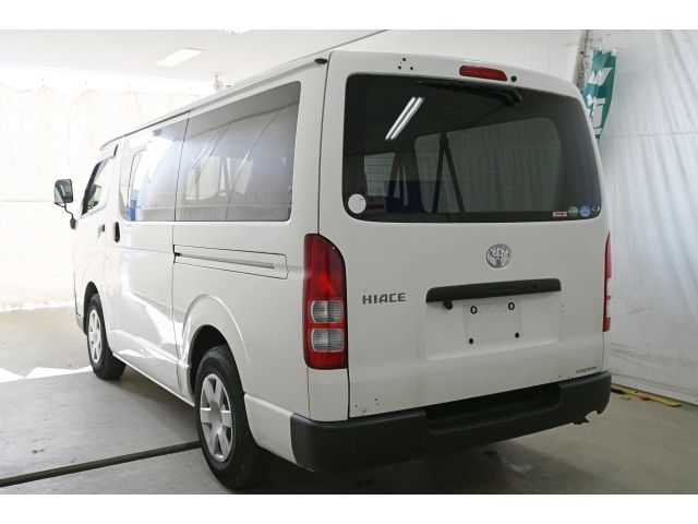TOYOTA HIACE van 1.2t 2WD 2018