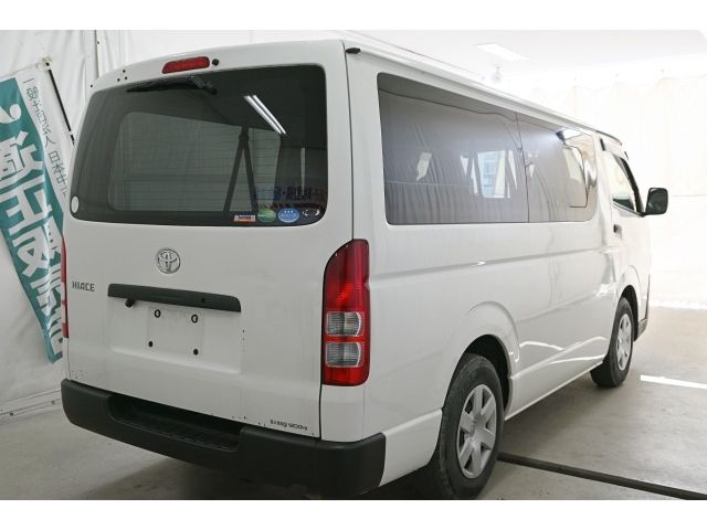 TOYOTA HIACE van 1.2t 2WD 2018