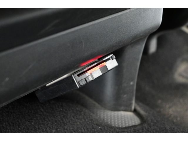 TOYOTA HIACE van 1.2t 2WD 2018